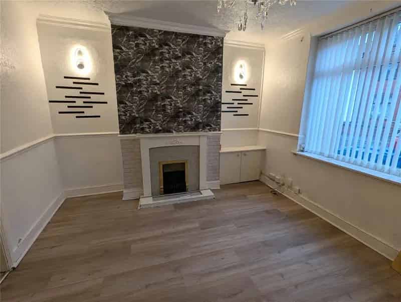 Two Bedroom Terrace House Near Victoria Park