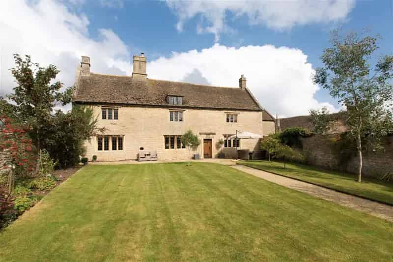 5 Bedroom Grade II Listed Period Home Kings Cliffe