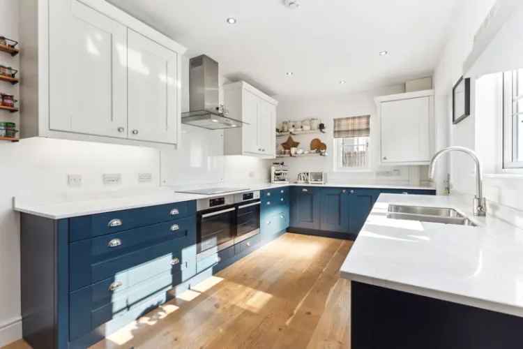 Spacious Family Villa in Doune with Log Burner and Double Garage