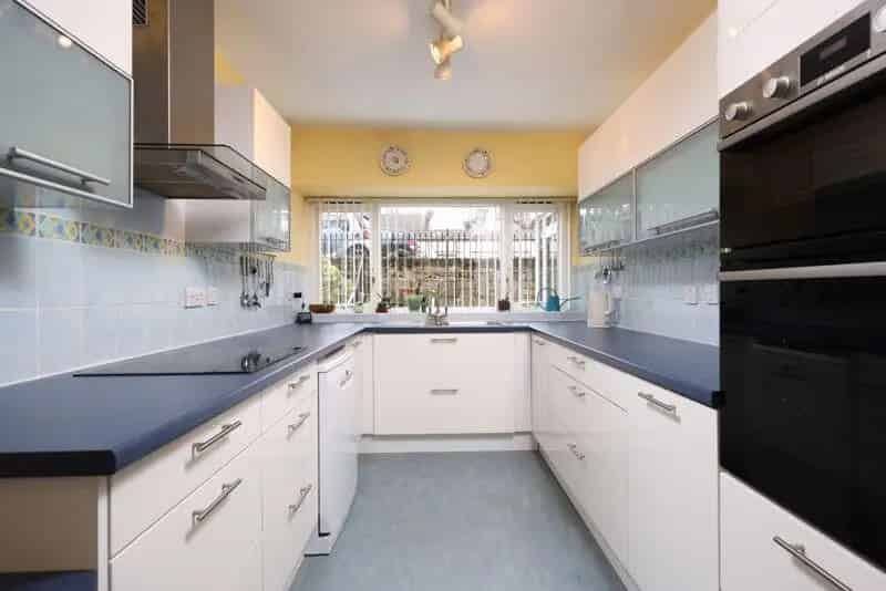 3 Bedroom Clifton Garden Flat for Sale