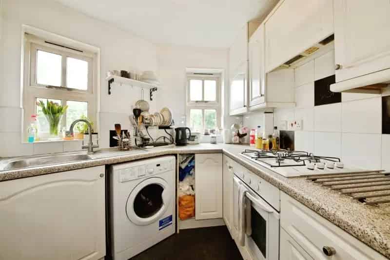 2-Bed Apartment in Victoria Gate Church Langley