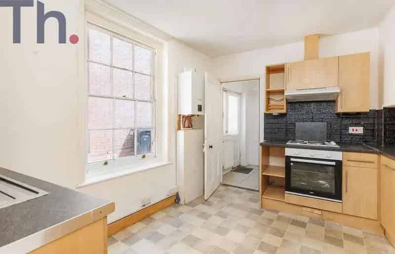 3 Bed Period Townhouse Newport Chain Free