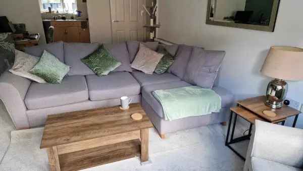 Bungalow For Rent in Denham Garden Village, England