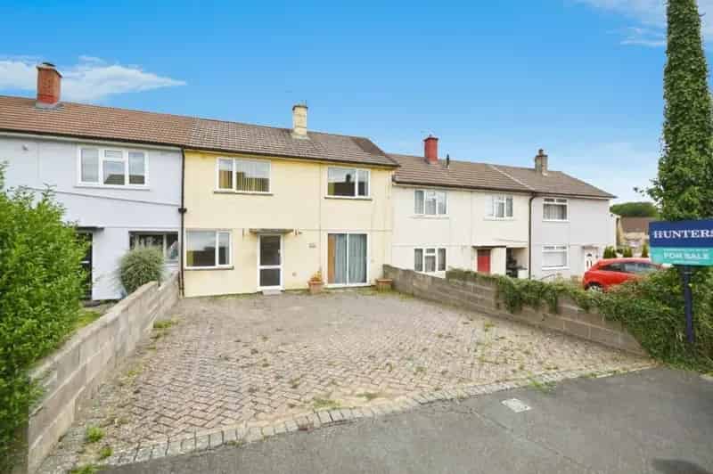 3 bedroom House
 For Sale