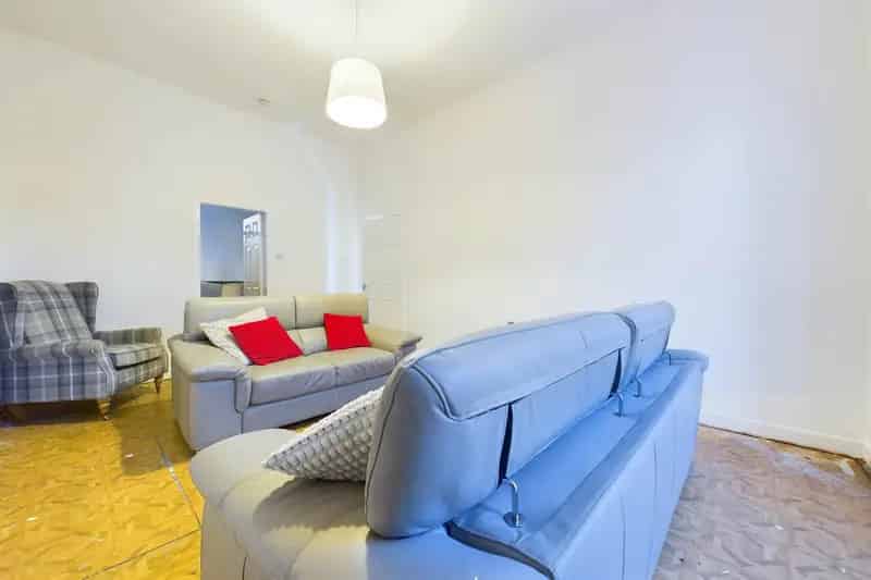 1 Bedroom Flat House to Rent - Great Location and Transport Links
