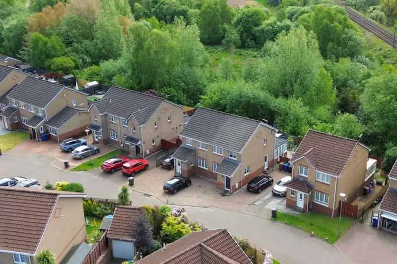 3 Bedroom Semi Detached House for Sale in Old Kilpatrick