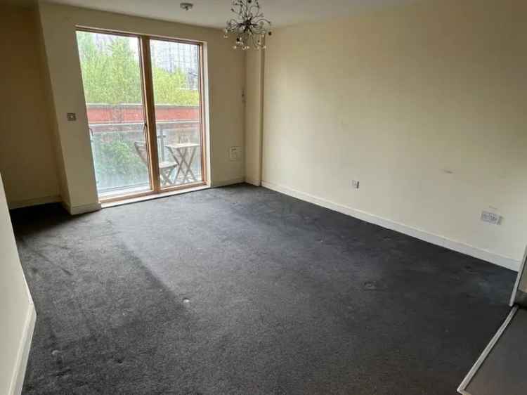 2 Bed Flat for Sale Green Quarter Manchester Cash Buyers Only