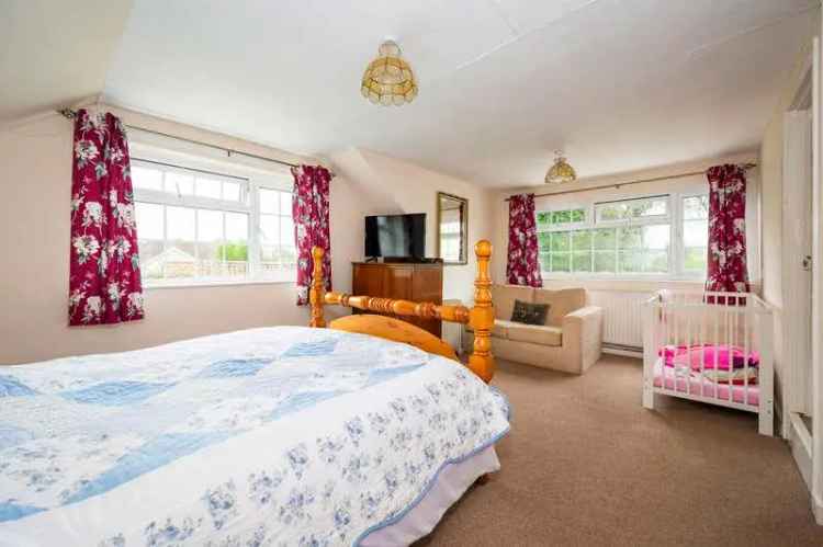 4 Bed House for Sale Detached Family Home with Annexe and Workshop