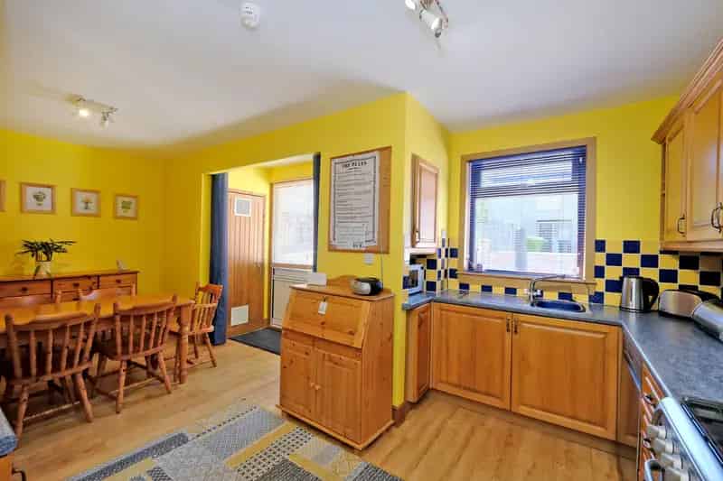 3 Bedroom End Terrace House For Sale in Aberdeen