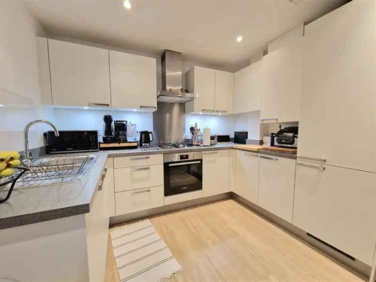Modern 1 Bedroom Apartment Near Bedford Train Station