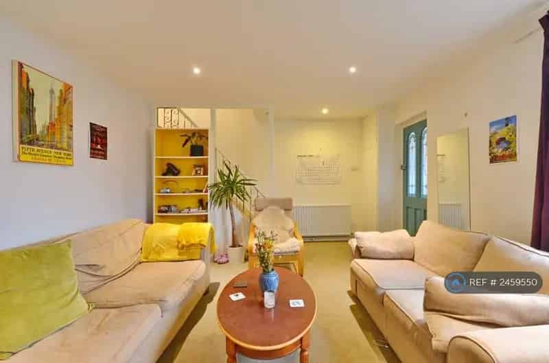 4 Bedroom Student House Near UWE