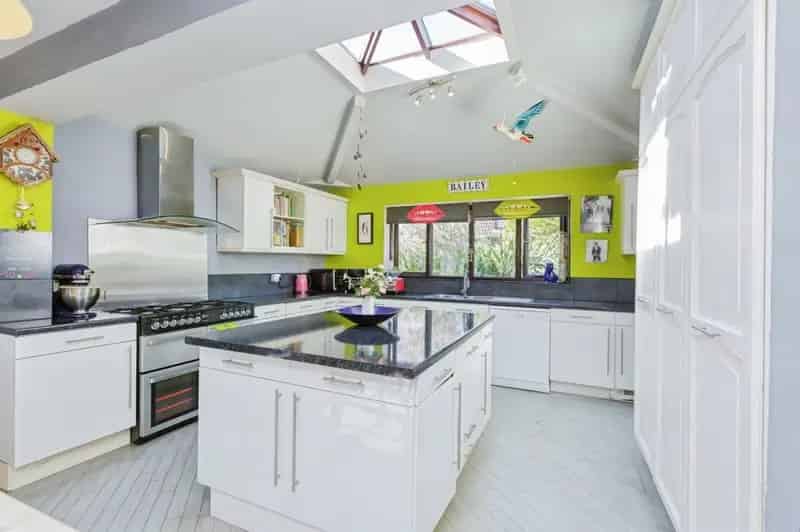 4 Bed Detached House Burbage Double Garage Annexe