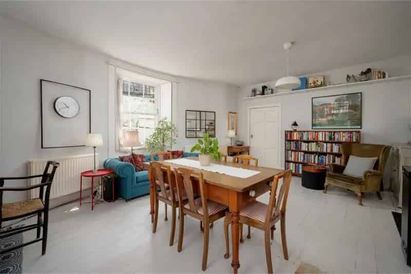 2 Bed Flat New Town Edinburgh - Private Patio & 3 Cellars