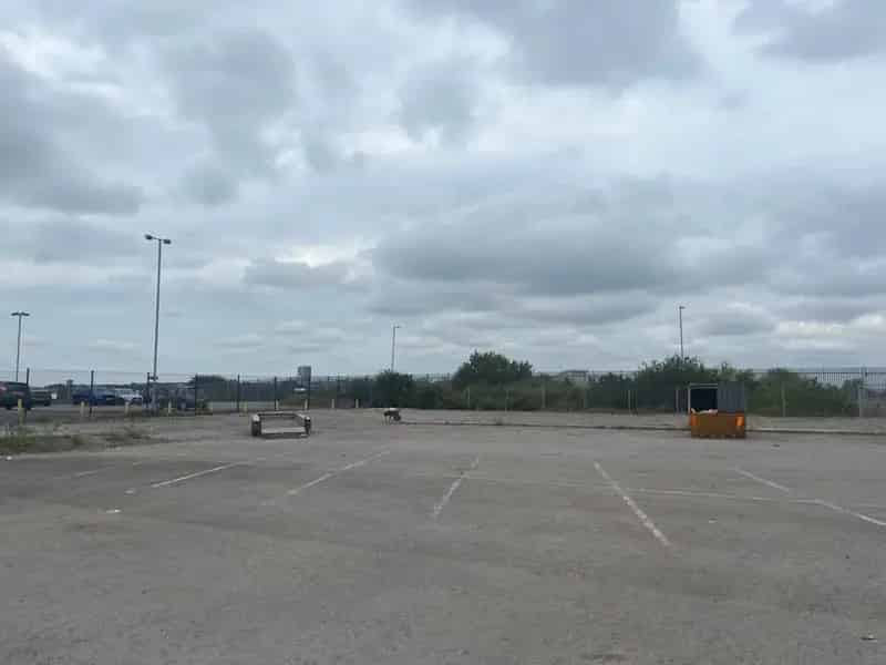 To Let: 1.5 Acre Port of Cardiff Land