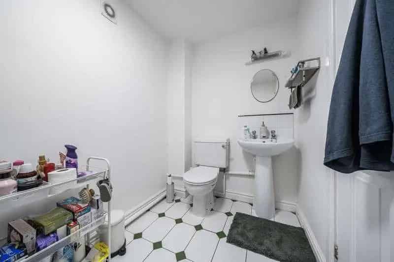 3 Bed House for Sale Headington Near Headington Shark