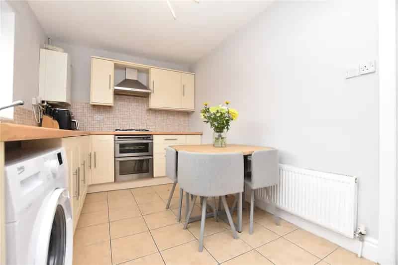 House For Sale , 28, Garden House Lane, Leeds, England