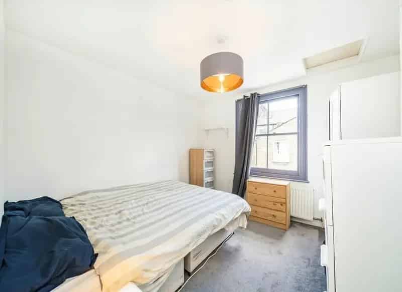 Two Double Bedroom Period Conversion Clapham