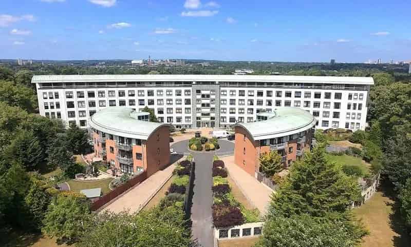 Luxury 4-Bedroom Penthouse Apartment for Sale