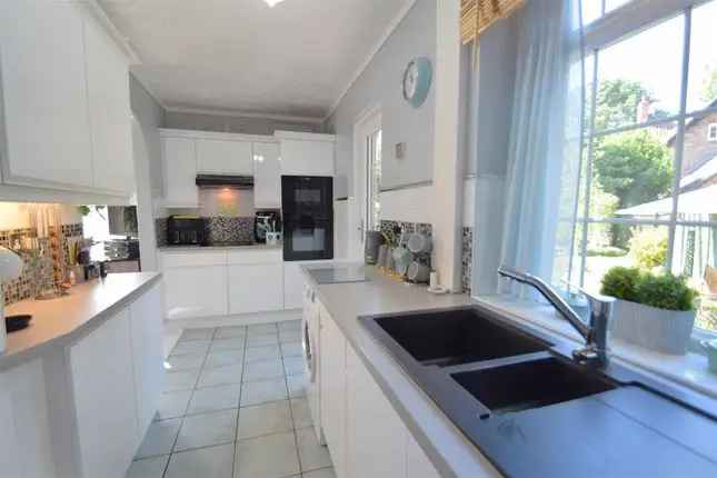 3 Bedroom Semi-Detached House for Sale in Seamills Bristol