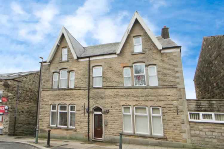 2 Bedroom Flat for Sale Hadfield Derbyshire SK13