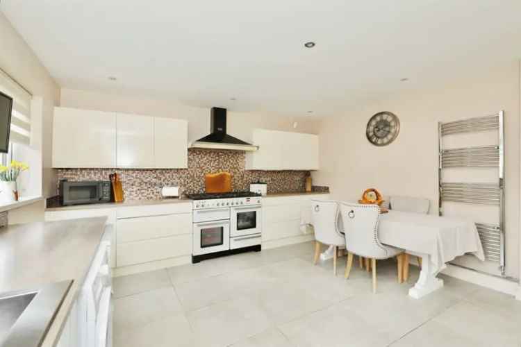 Family Home near Bracken Lane Academy Retford