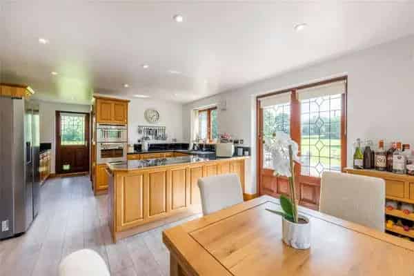 Modern Detached Home in Kent Countryside