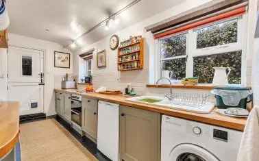 Charming Period Home in Kerswell Near Honiton and Cullompton