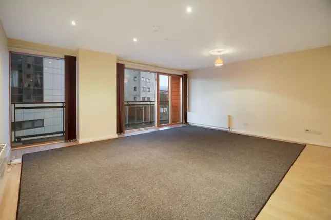 Flat for sale in Meadowside Quay Walk, Glasgow G11