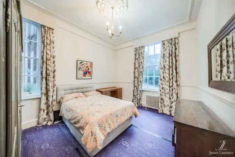 3 bed flat for sale