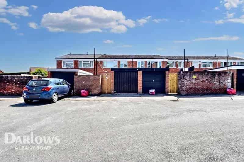 3 Bedroom Terraced House for Sale in Glenwood