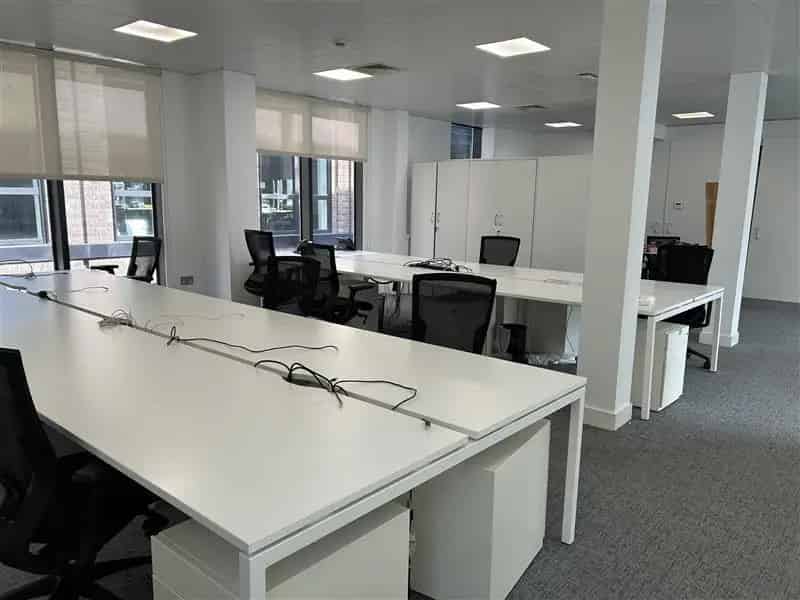Modern Office Suite to Let Near Grosvenor Square