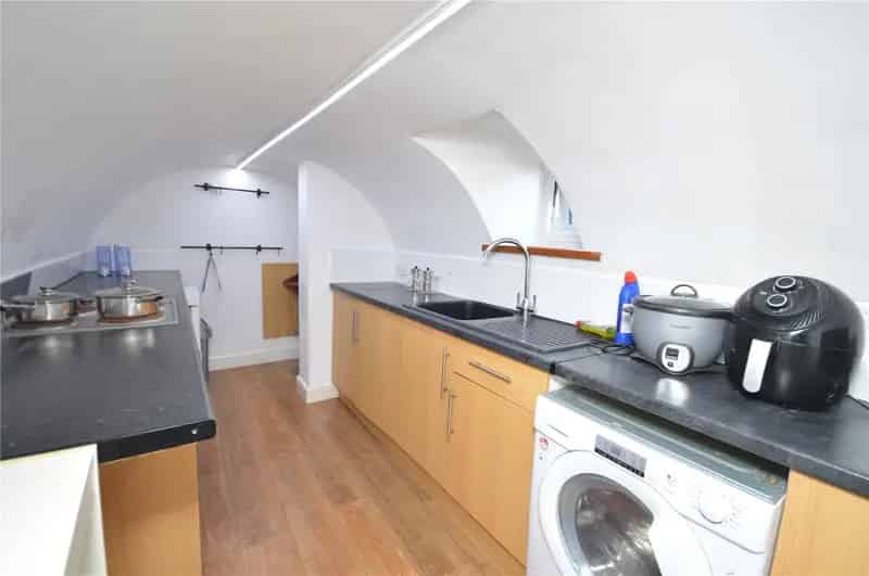 2 Bed Back to Back House Middleton Great Investment Opportunity