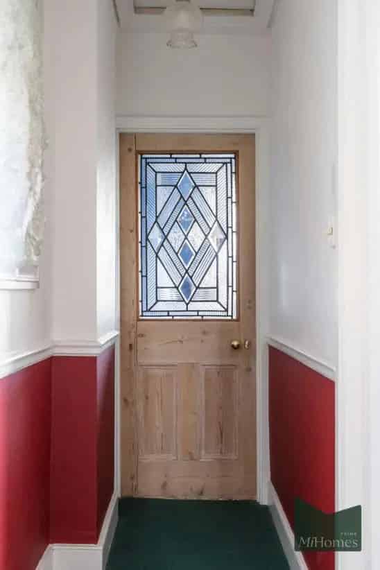 6 bed house for sale