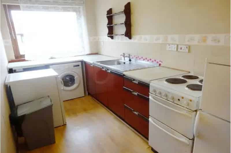 1 Bedroom Flat for Sale in Scotland