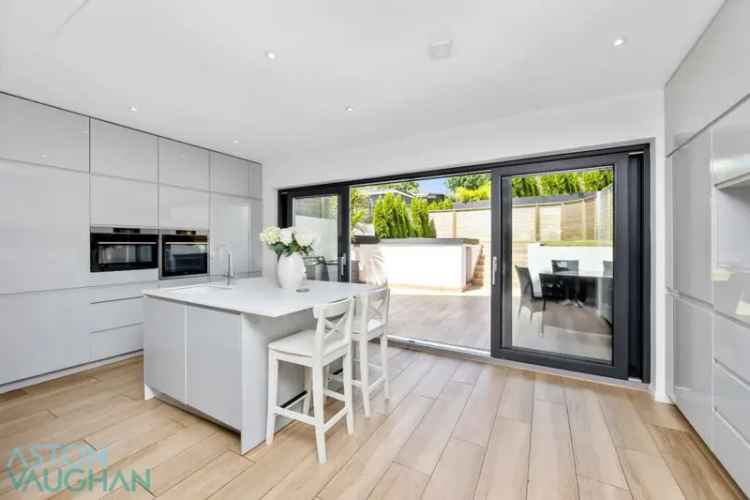 4 Bedroom Detached House for Sale Near Brighton