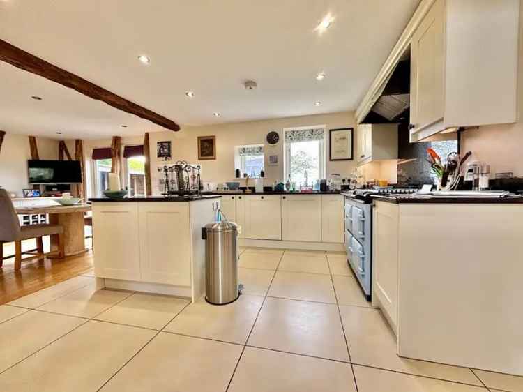 3 Bedroom Detached House for Sale Church Lench Worcestershire