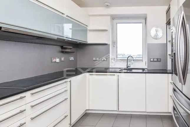 Penthouse to rent in Abbey Road, St Johns Wood, London NW8