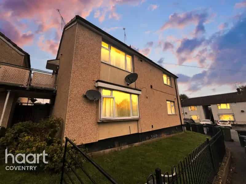 3 Bedroom Maisonette for Sale in Coventry