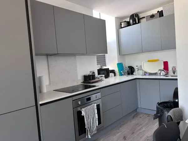 Flat For Rent in Watford, England