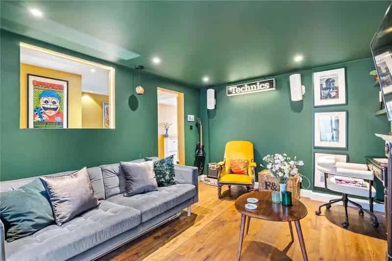1 Bedroom Apartment for Sale