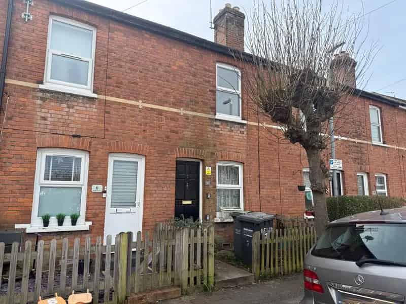 Two Bedroom House South Tonbridge Near Town Centre