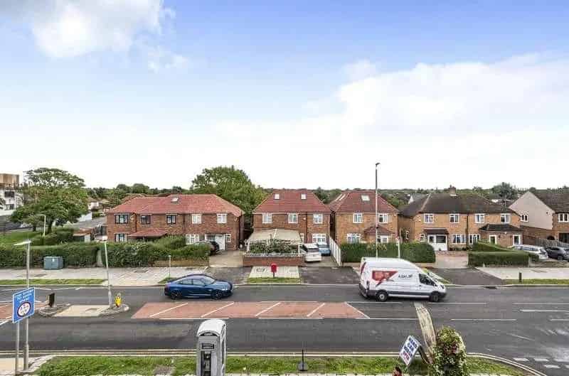 2 Bed Flat for Sale near South Ruislip Station