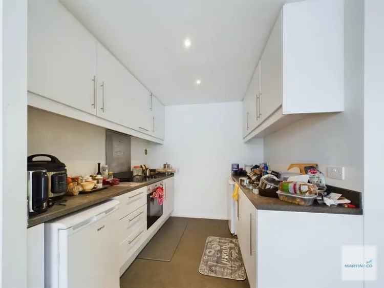 Apartment For Sale in Nottingham, England