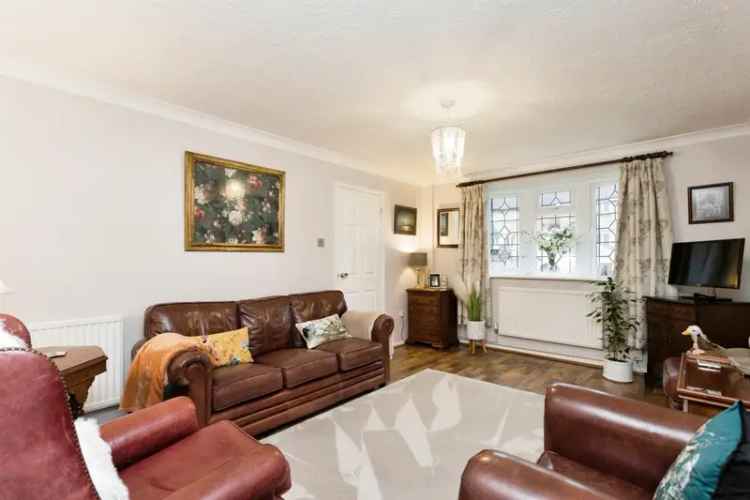 Three Four Bedroom End Terrace House Crawley