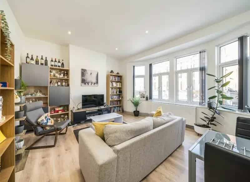 2 Double Bedroom Apartment Near Tooting Bec & Broadway Tubes