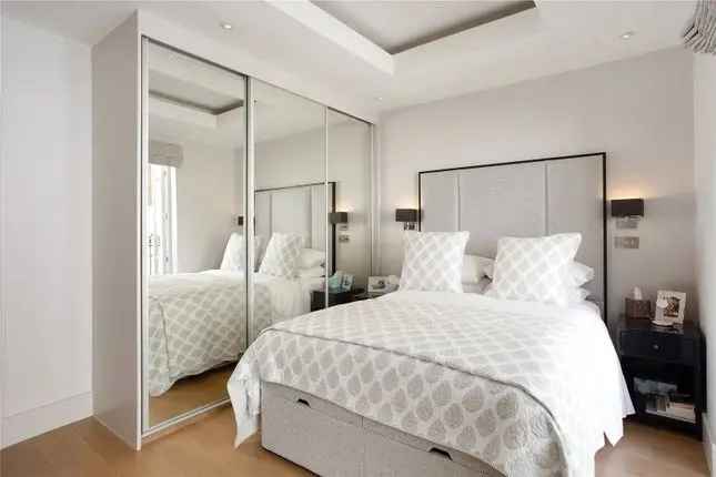 Mews house for sale in Cornwall Mews South, South Kensington, London SW7