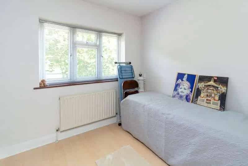 5 Bed House with Annex for Sale