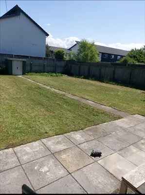 2-3 Bed House Southport Blackpool Area Off Road Parking Garden