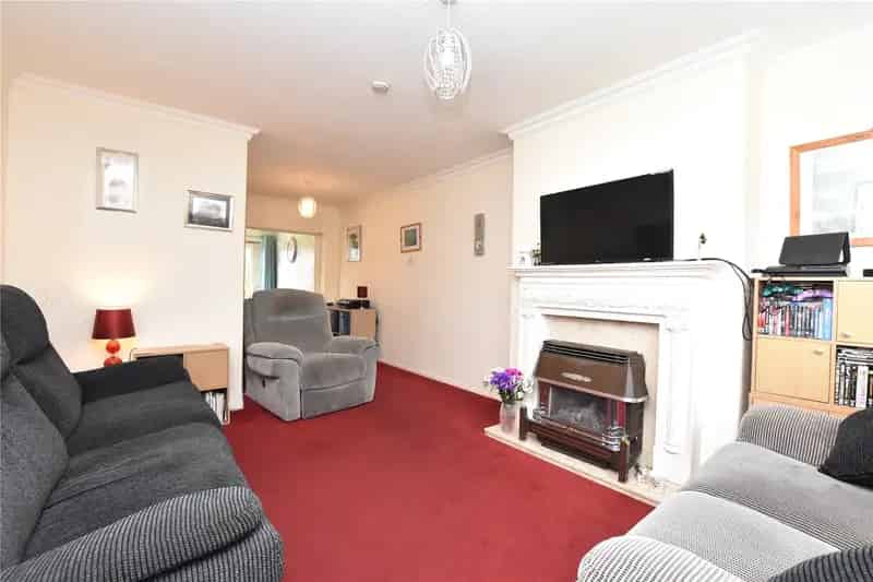 Extended Semi Detached Property Ready to Move In