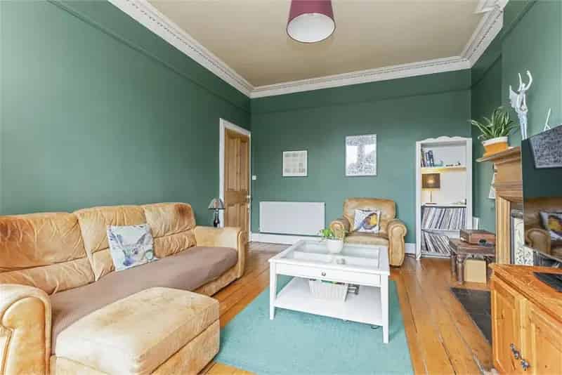 2 Bed Flat Portobello High Ceilings Period Features South Facing Living Room